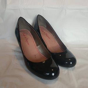 Shiny black 2" heels size 7 women